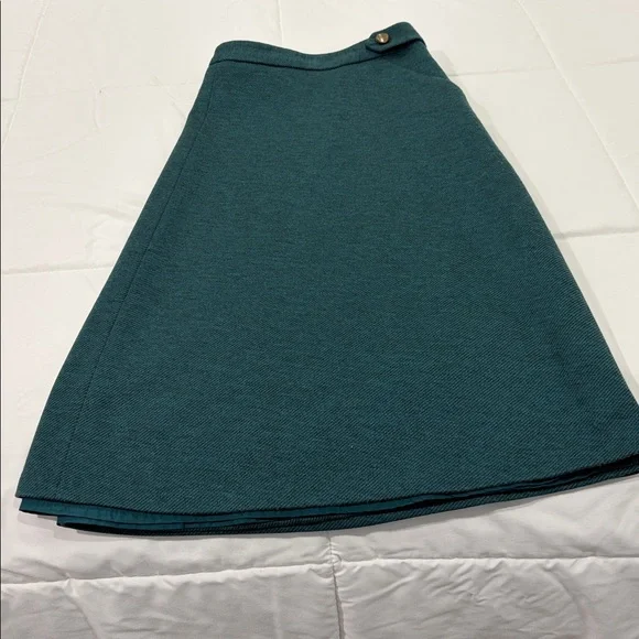 3 skirts - Picture 3 of 8